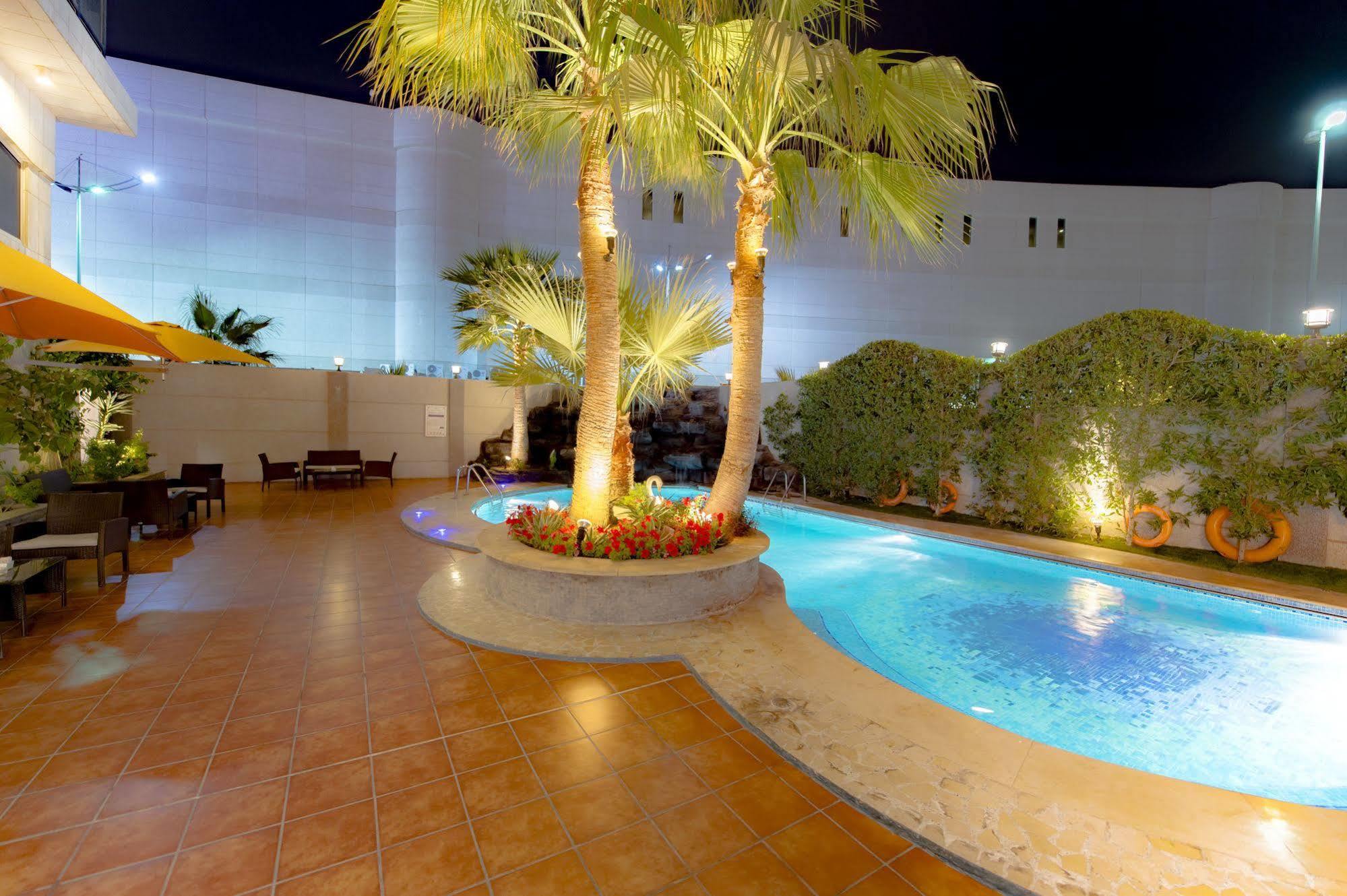 Boudl Al Shatea Dammam Exterior photo